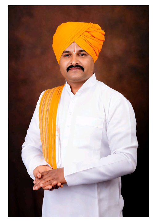 ह.भ.प. संतोष महाराज पवार